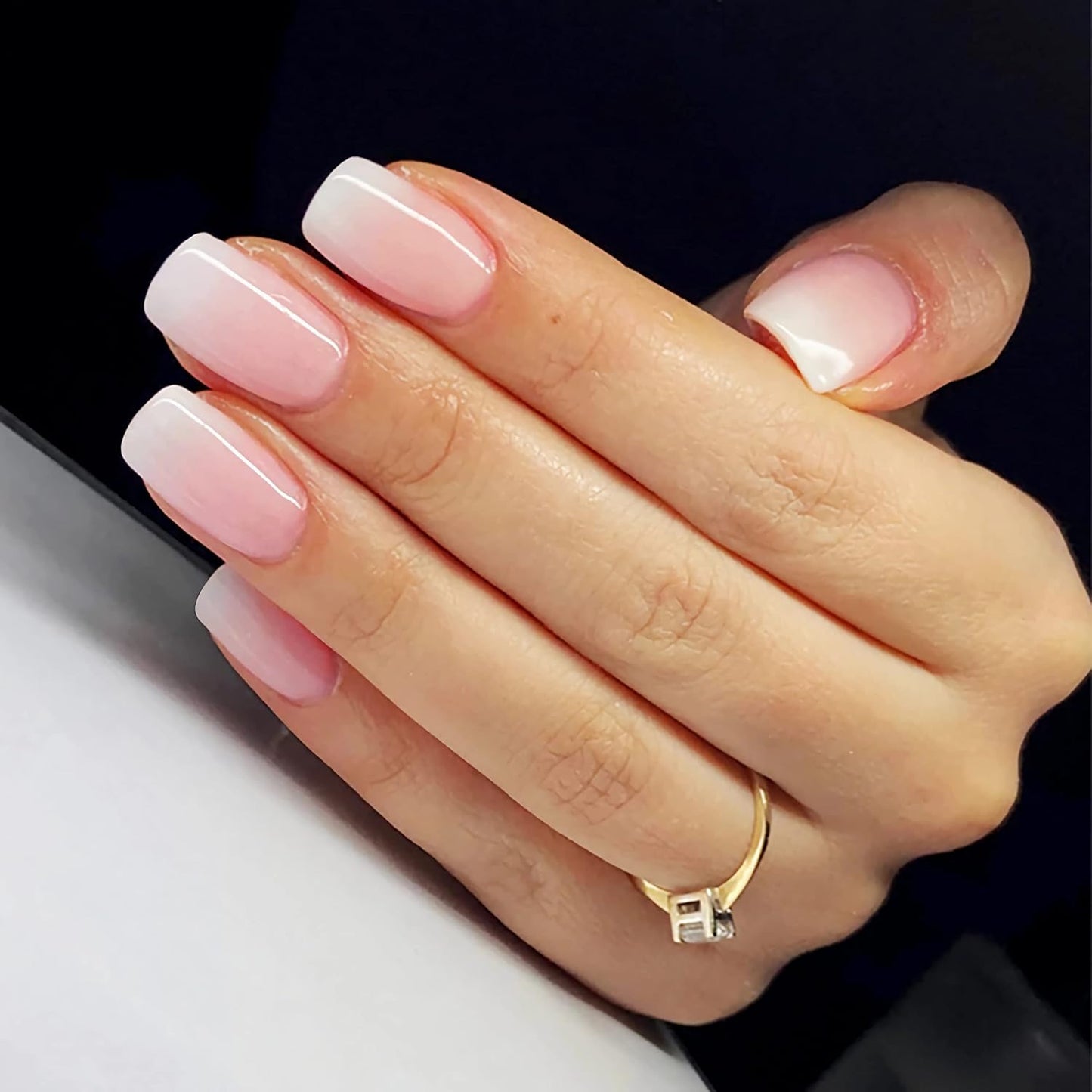 Ins style press-on nails, short style. Pink and white gradient, high-end fake nails.